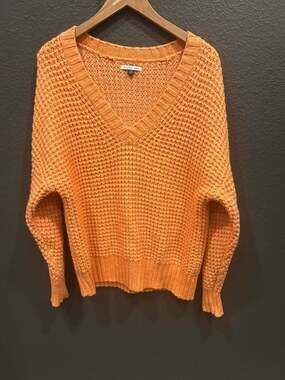American Eagle Women's Orange V-Neck Waffle Knit Long Sleeve Sweater